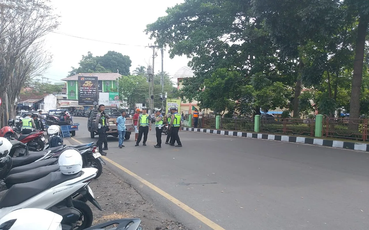 Giat TMDU Polres Garut Bersama Bapenda, Dishub, dan TNI Tertibkan Pajak Kendaraan